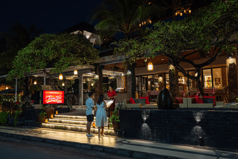 Italian Restaurant Kuta Beach Live Music Performances